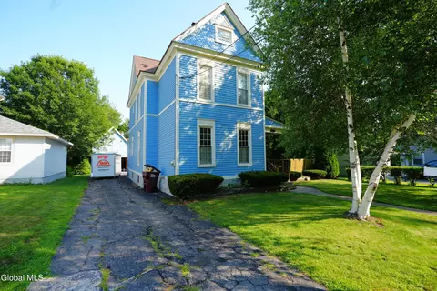 342 W Fulton St, Gloversville, NY 12078