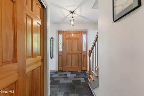 Entry Way - 1009 Cheyenne Rd, Glenville, NY 12302 photo 1 of 2