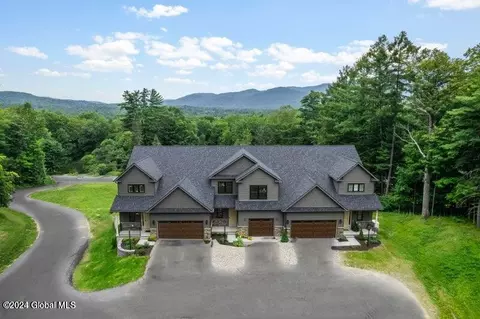 9 Hill Crest Ln #2, Lake George, NY 12845