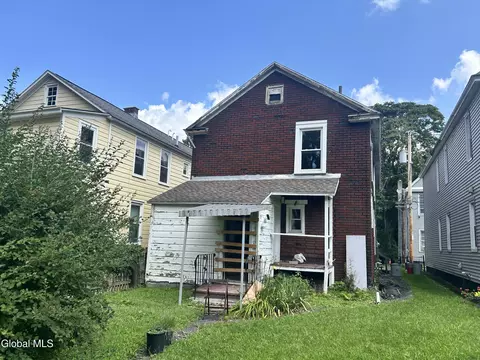 Exterior - 16 River St, Schenectady, NY 12305 photo 4 of 4