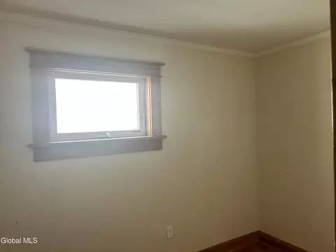 Bedroom - 16 River St, Schenectady, NY 12305 photo 3 of 6