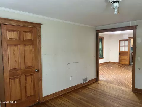 Living - 16 River St, Schenectady, NY 12305 photo 3 of 5