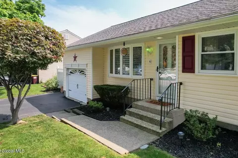 6 Long Ave, Latham, NY 12110