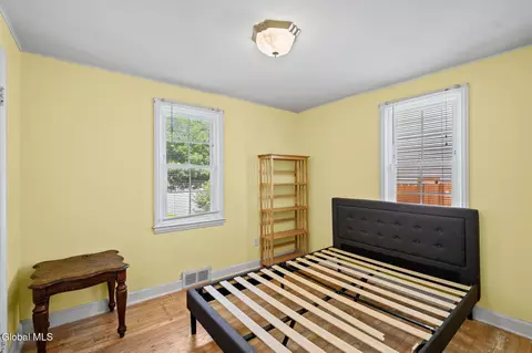 Bedroom - 1309 Sumner Ave, Schenectady, NY 12309 photo 4 of 9