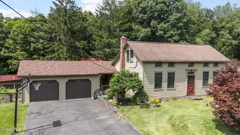 33 County Road 401, Greenville, NY 12083