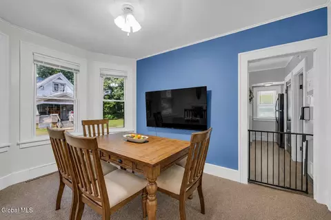 Dining - 2101 Colgate Pl, Schenectady, NY 12304 photo 1 of 1