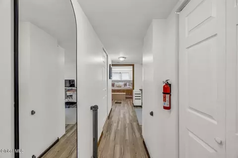 Entry Way - 2101 Colgate Pl, Schenectady, NY 12304 photo 2 of 3