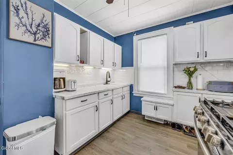 Kitchen - 2101 Colgate Pl, Schenectady, NY 12304 photo 1 of 1