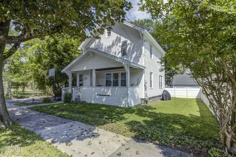 53 Oakland Ave, Gloversville, NY 12078