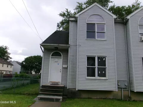407 Paige St, Schenectady, NY 12307