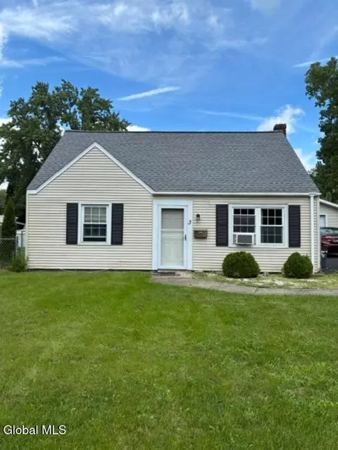 3 Charles Rd, Latham, NY 12110