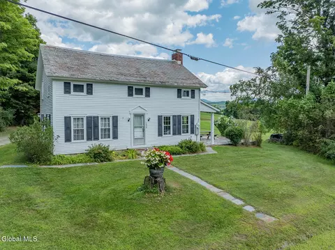217 S Grimes Hill Rd, Hebron, NY 12832