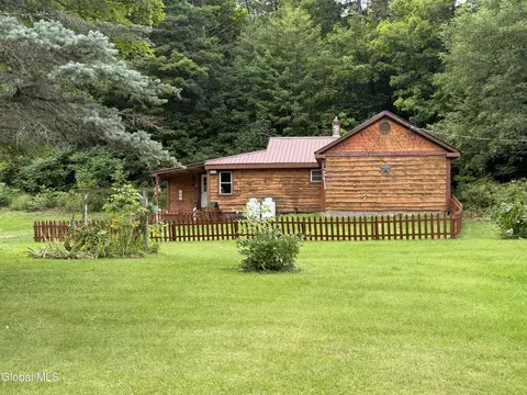 10 County Route 56, Ticonderoga, NY 12883