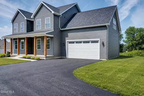 32 Mammoth Spring Rd, Wynantskill, NY 12198