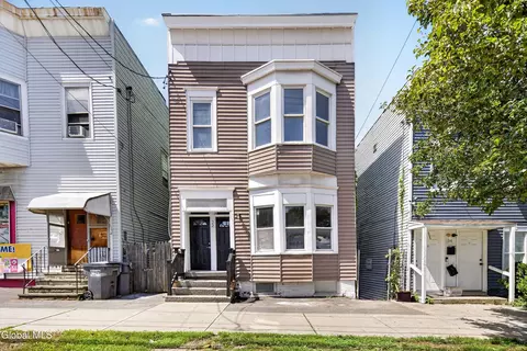 22 N Manning Blvd, Albany, NY 12206