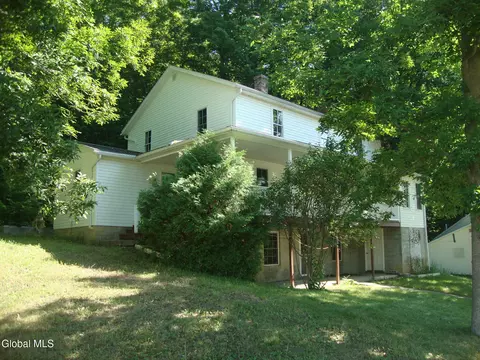 455 Argersinger Rd, Fultonville, NY 12072