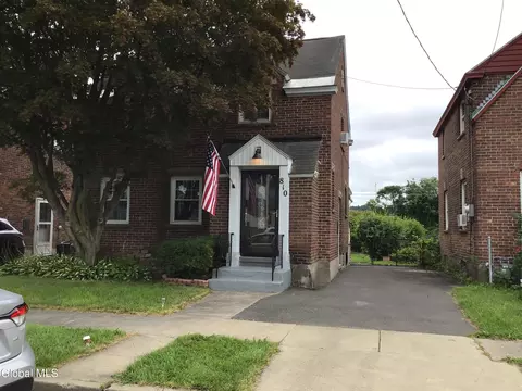 810 4th Ave, Watervliet, NY 12189