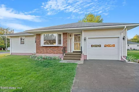 23 Crestwood Ave, Troy, NY 12180