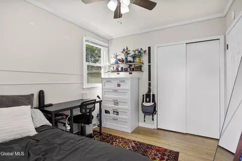 Bedroom - 309 Manchester Rd, Schenectady, NY 12304 photo 3 of 3