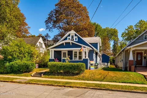 1154 Palmer Ave, Niskayuna, NY 12309