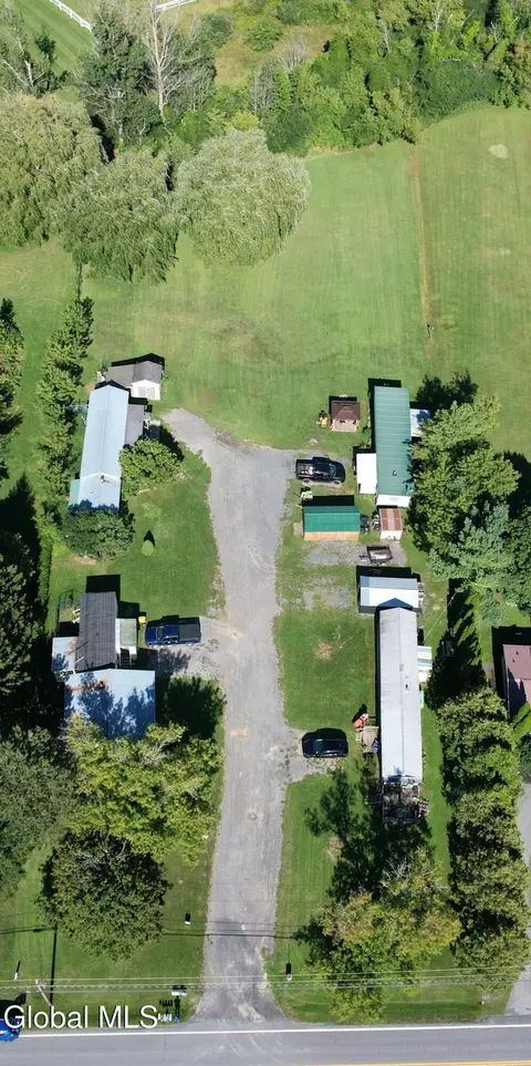 105 Vandale Ln, Central Bridge, NY 12035