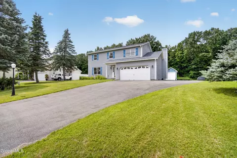 1120 Laural Ln, Malta, NY 12020