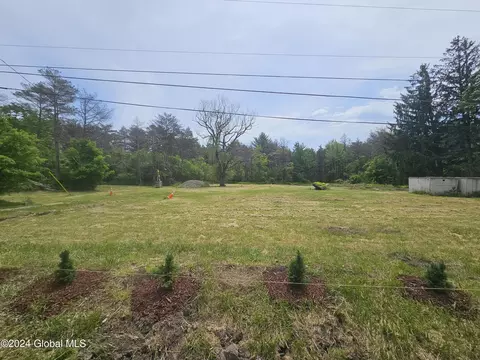 1644 Rector Rd, Glenville, NY 12302