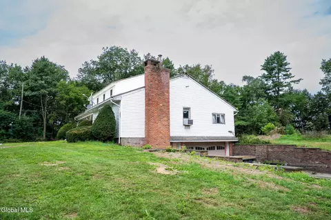 246 Crawford Ln, New Berlin, NY 13411