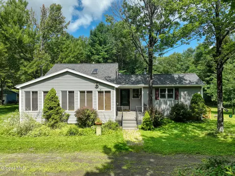 105 Fern Ln, Jefferson, NY 12093