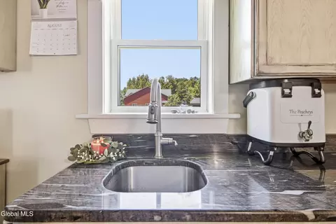 Kitchen - 106 Hilltop Rd, Sprakers, NY 12166 photo 3 of 4
