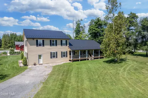 Exterior - 106 Hilltop Rd, Sprakers, NY 12166 photo 1 of 14