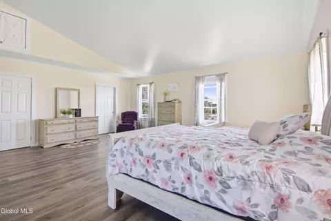 Bedroom - 106 Hilltop Rd, Sprakers, NY 12166 photo 6 of 6