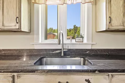 Kitchen - 106 Hilltop Rd, Sprakers, NY 12166 photo 4 of 4