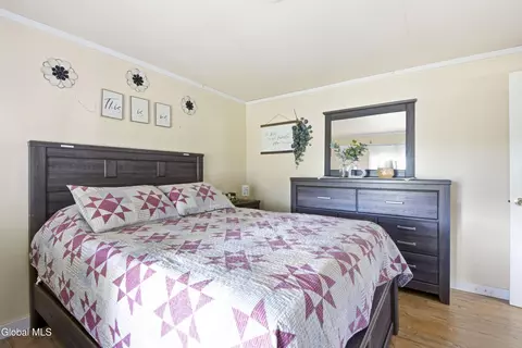 Bedroom - 106 Hilltop Rd, Sprakers, NY 12166 photo 3 of 6