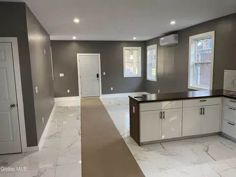 Entry Way - 29 Marshall Ave, Schenectady, NY 12304 photo 8 of 9