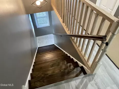 Entry Way - 29 Marshall Ave, Schenectady, NY 12304 photo 1 of 9