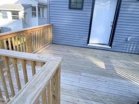Exterior - 29 Marshall Ave, Schenectady, NY 12304 photo 13 of 14
