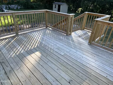 Exterior - 29 Marshall Ave, Schenectady, NY 12304 photo 11 of 14
