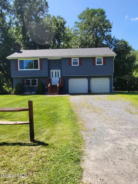 1 Forest Rd, Burnt Hills, NY 12027