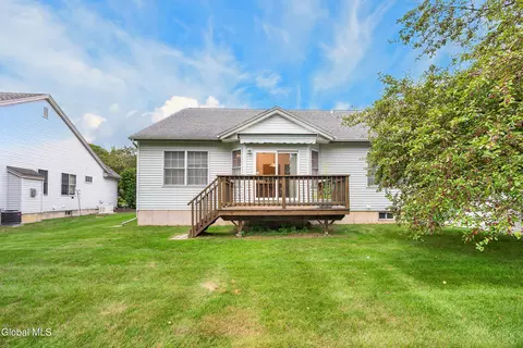 Exterior - 8 Dalton Ct, Delmar, NY 12054 photo 7 of 8