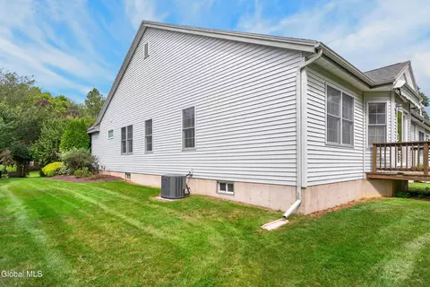 Exterior - 8 Dalton Ct, Delmar, NY 12054 photo 8 of 8