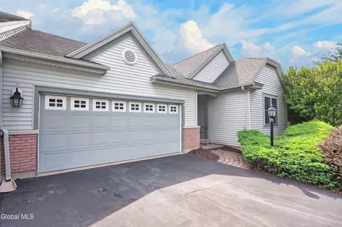 Exterior - 8 Dalton Ct, Delmar, NY 12054 photo 2 of 8