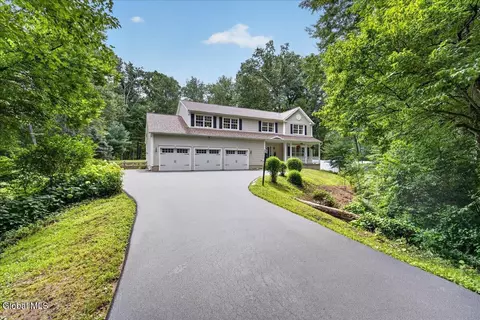 88 Adams Rd, Saratoga Springs, NY 12866