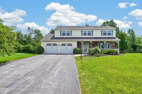 41 Roosevelt Blvd, Cohoes, NY 12047