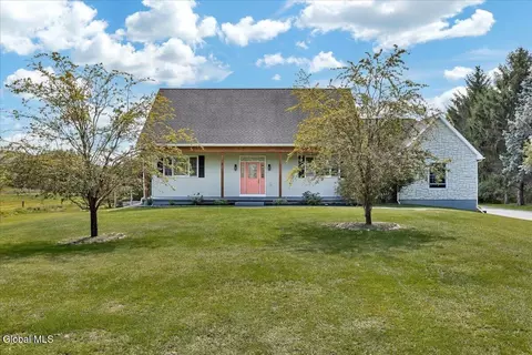 111 Orchard Ln, West Sand Lake, NY 12196