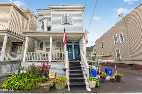 74 Judson St, Albany, NY 12206
