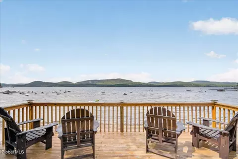 4 Church St, Adirondack, NY 12808