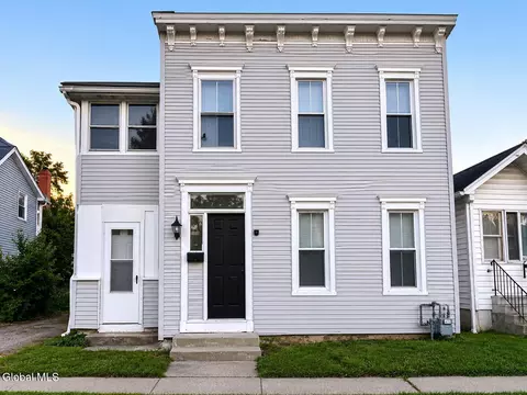 577 6th Ave, Watervliet, NY 12189