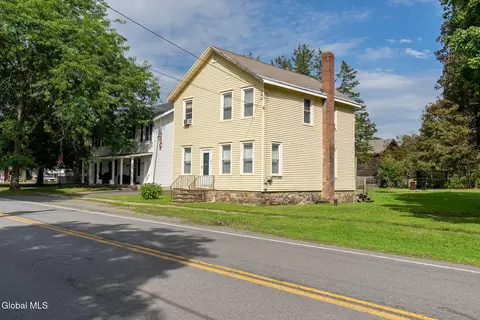 46 State St, Valley Falls, NY 12185