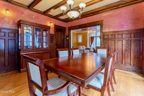 Dining - 6 Morris Ave, Schenectady, NY 12308 photo 2 of 4